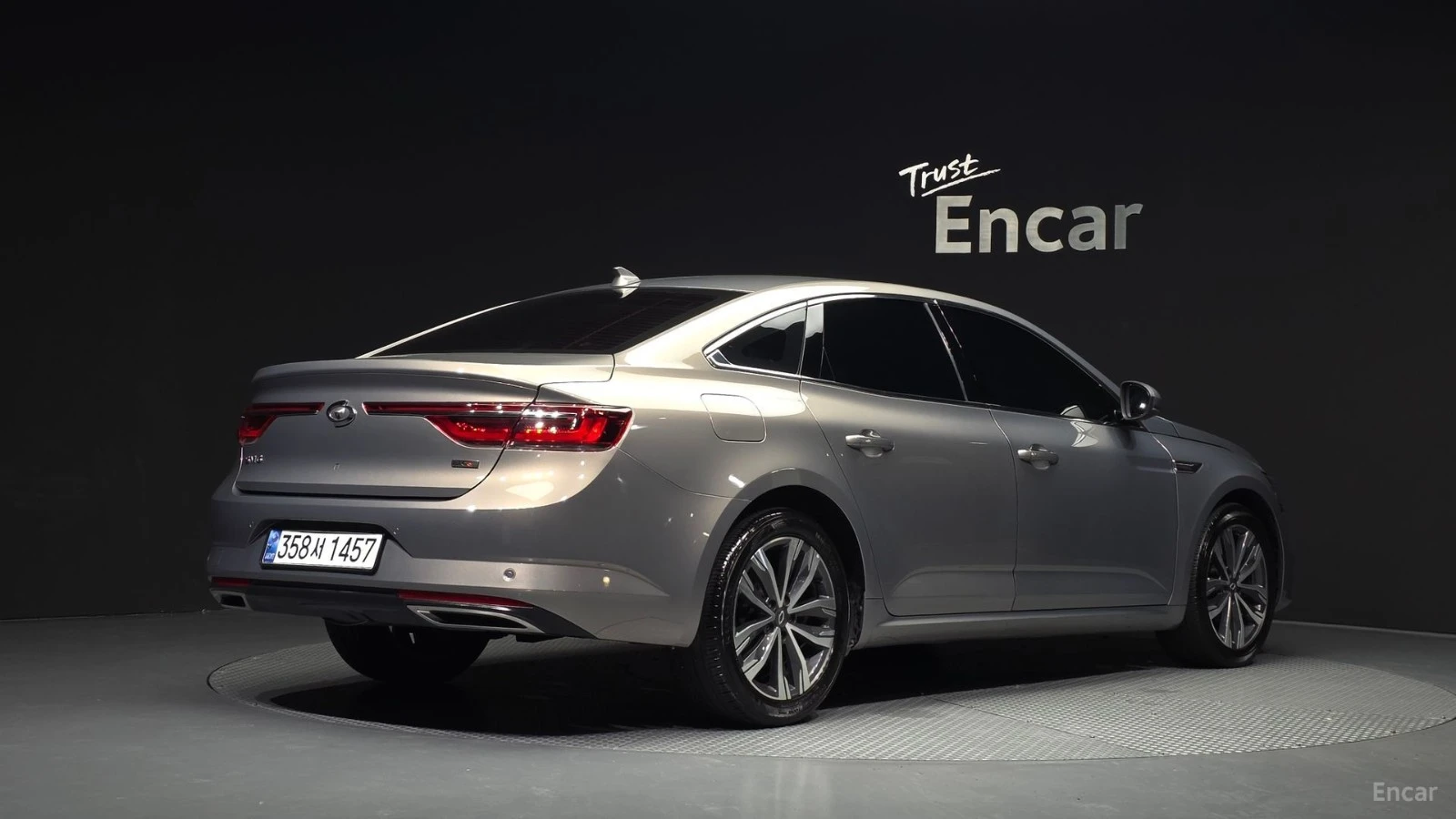 Renault Talisman 1.8TCe* LE* КОЖА* ПОДГРЕВ* КАМЕРА* LANE ASSIST* , снимка 2 - Автомобили и джипове - 55624022