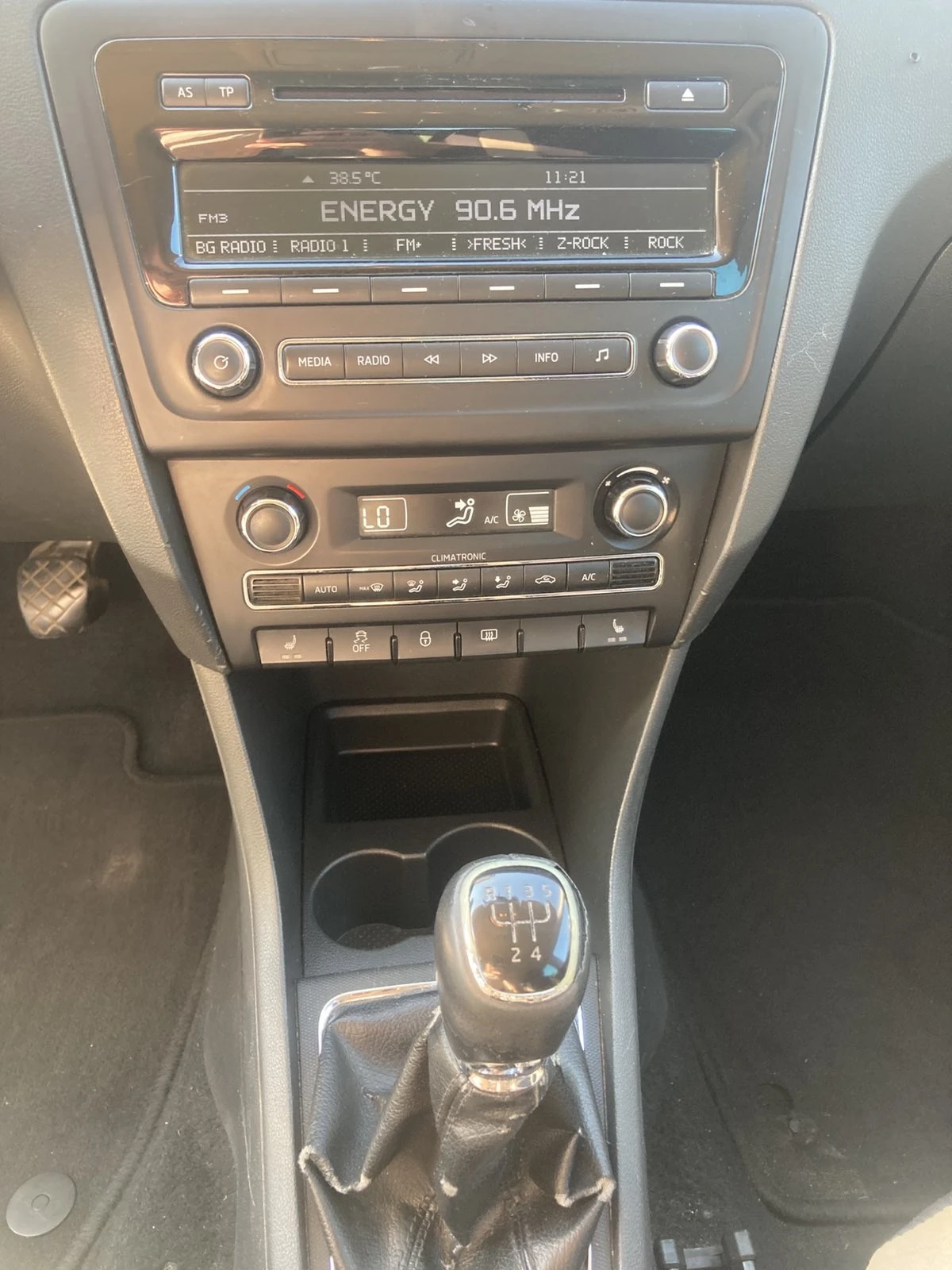 Skoda Rapid 1.2MPI Газов Инжекцион, снимка 13 - Автомобили и джипове - 55673779