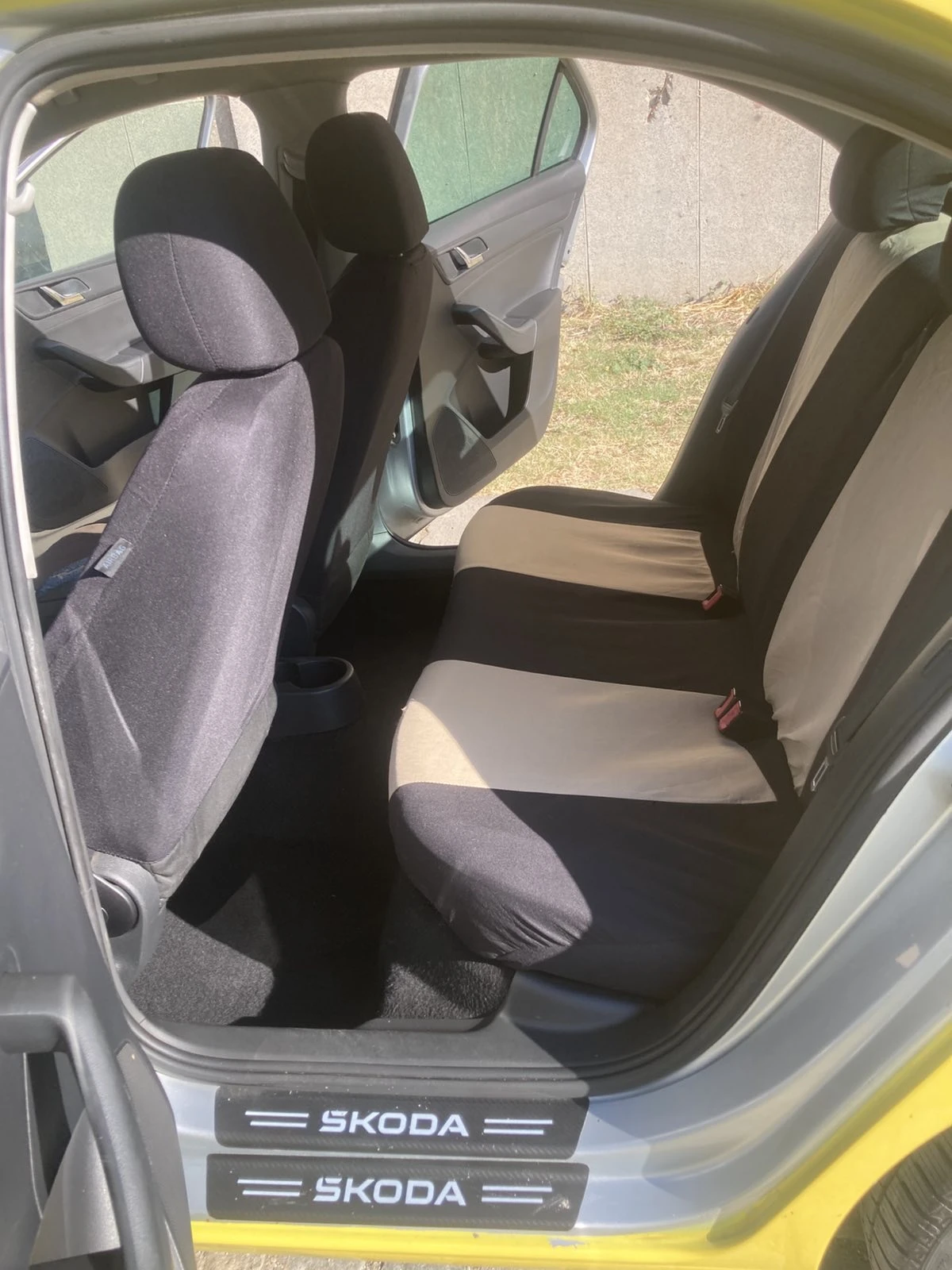 Skoda Rapid 1.2MPI Газов Инжекцион, снимка 11 - Автомобили и джипове - 55673779