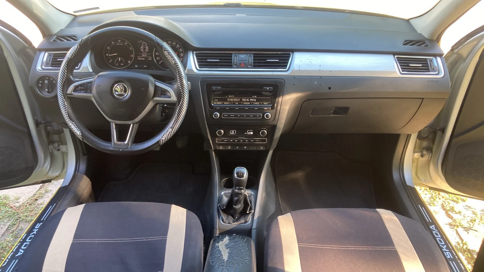 Skoda Rapid 1.2MPI Газов Инжекцион, снимка 16 - Автомобили и джипове - 55673779