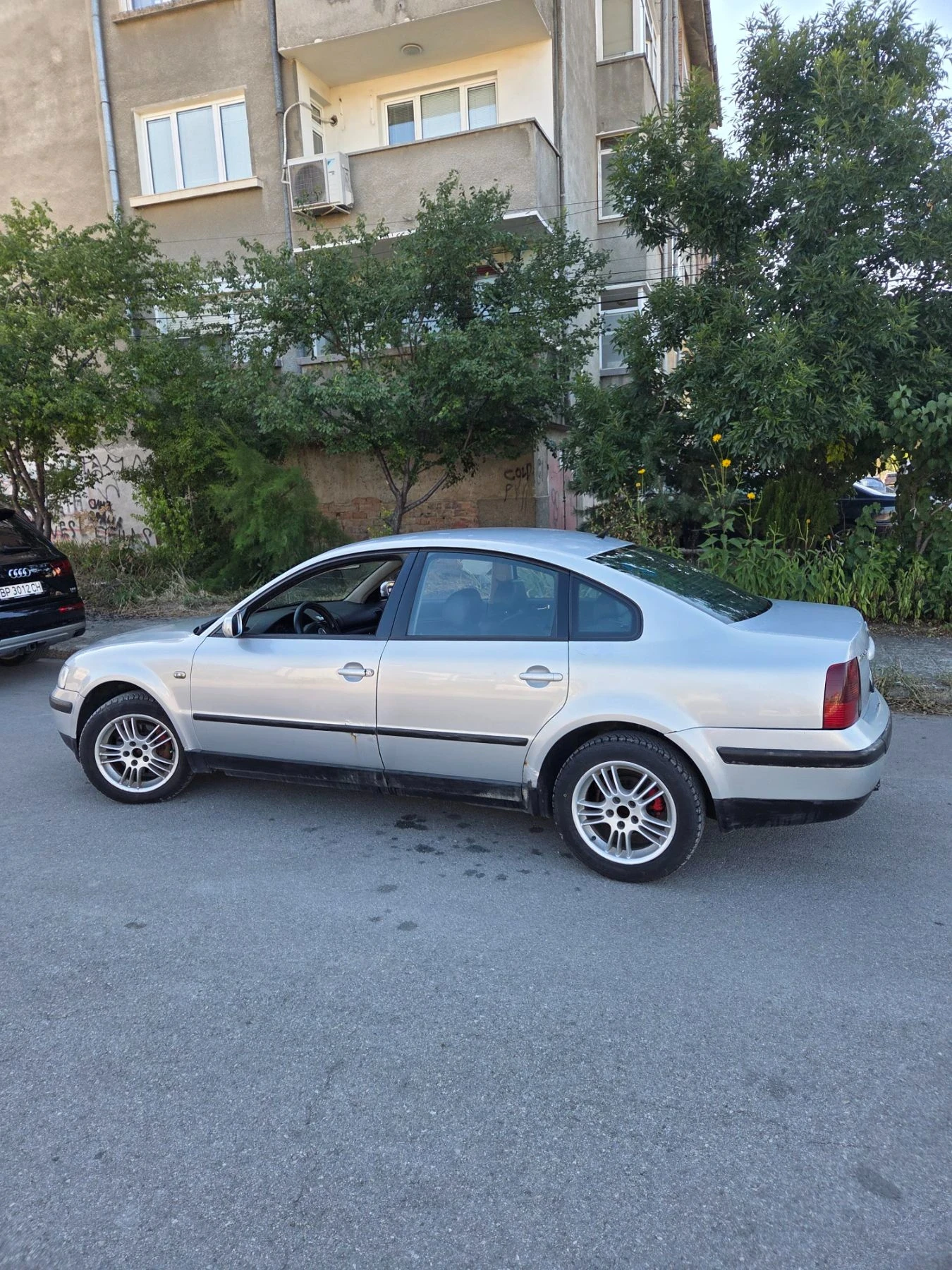 VW Passat 1.9, снимка 4 - Автомобили и джипове - 55678214