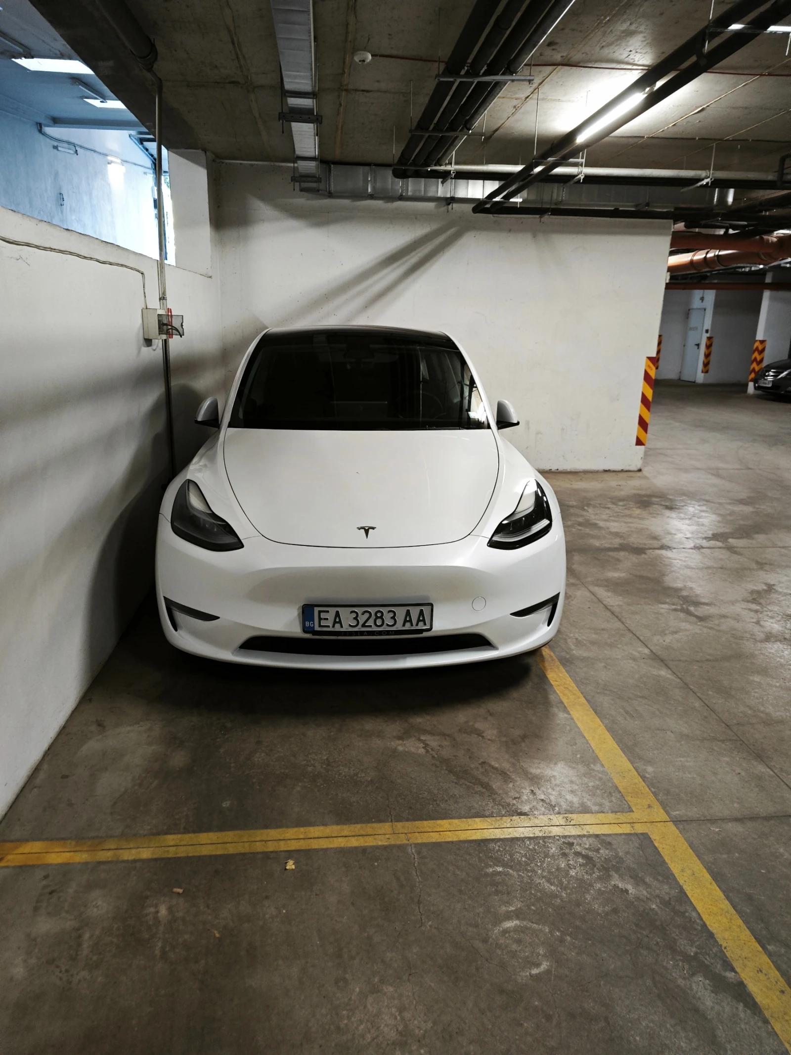Tesla Model Y 4x4 Long Range, снимка 3 - Автомобили и джипове - 55684813