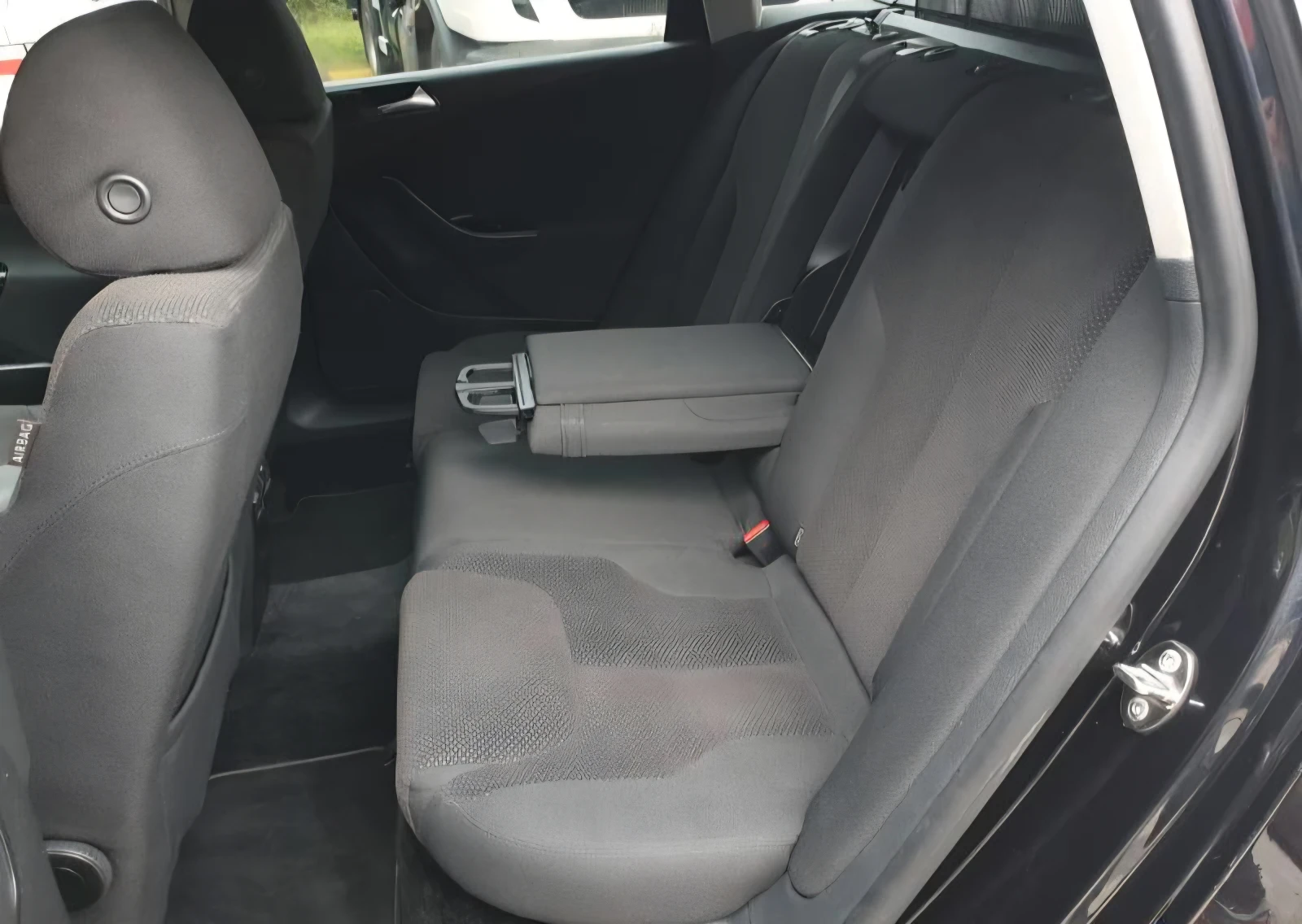 VW Passat, снимка 10 - Автомобили и джипове - 55786106