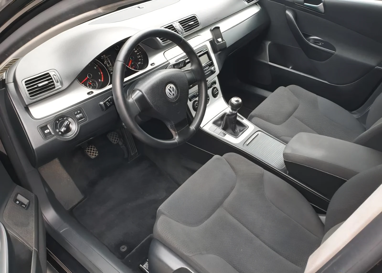 VW Passat, снимка 9 - Автомобили и джипове - 55786106
