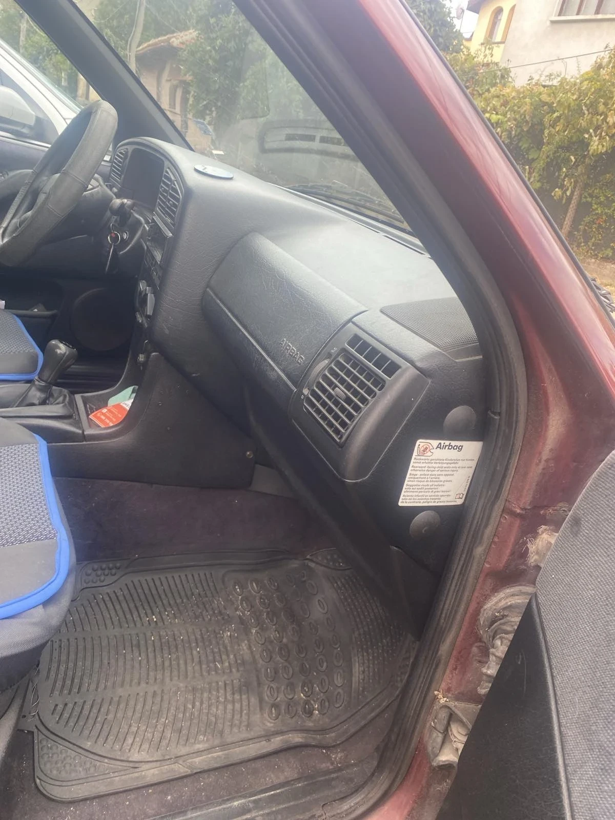 VW Passat 1.8 mono, снимка 14 - Автомобили и джипове - 56137896