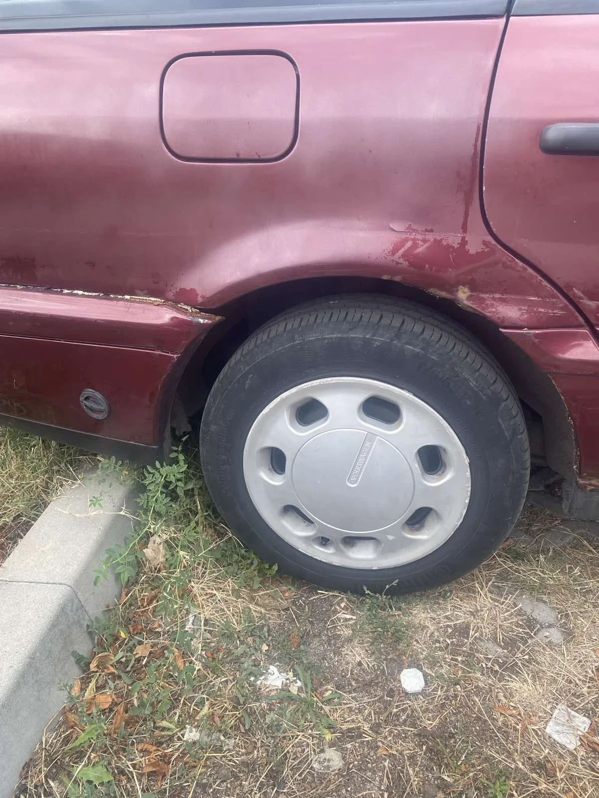 VW Passat 1.8 mono, снимка 10 - Автомобили и джипове - 56137896