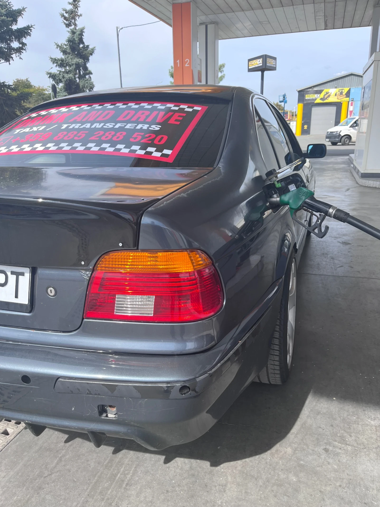 BMW 520, снимка 10 - Автомобили и джипове - 56230597