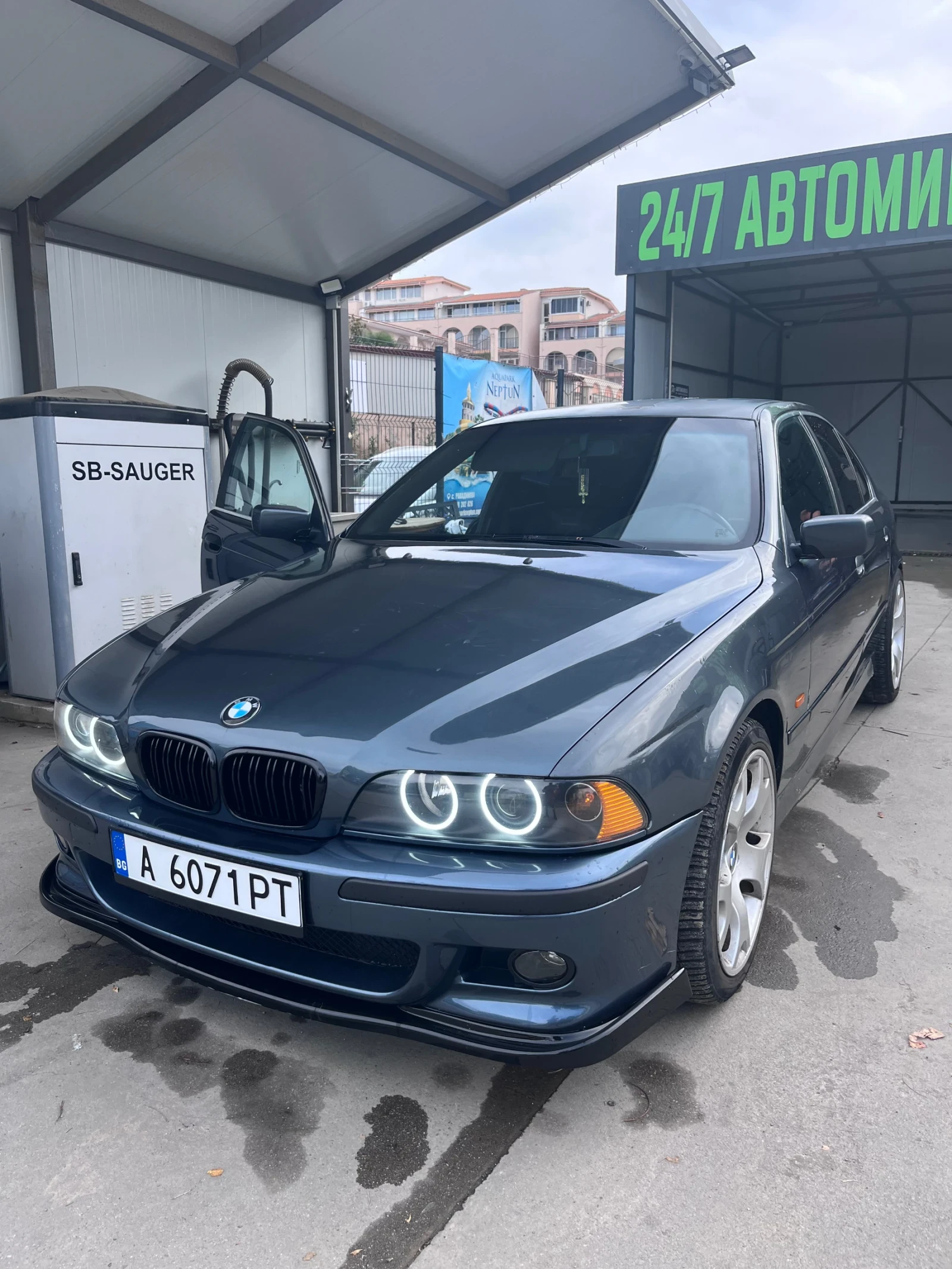 BMW 520, снимка 7 - Автомобили и джипове - 56230597