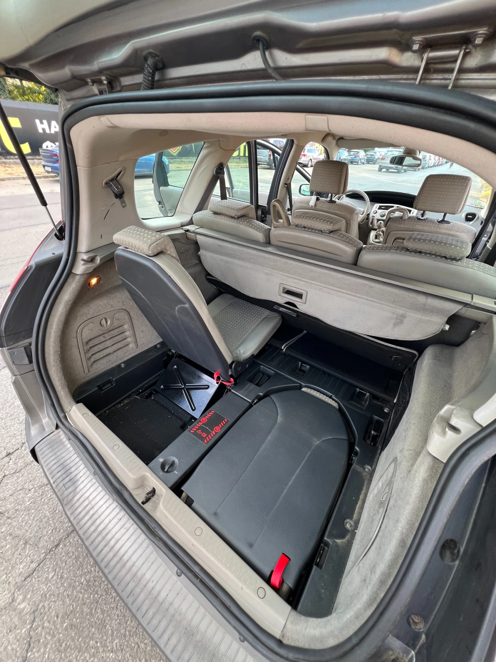 Renault Grand scenic II  (facelift), снимка 14 - Автомобили и джипове - 56748340