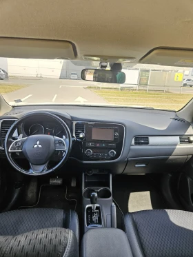 Mitsubishi Outlander 2.2 DI-D 4WD  РЕГИСТРИРАН, снимка 11