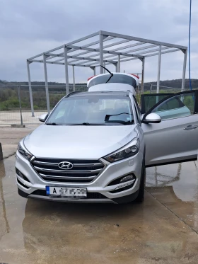 Hyundai Tucson 2.0 CRDI 4WD automatic, panorama