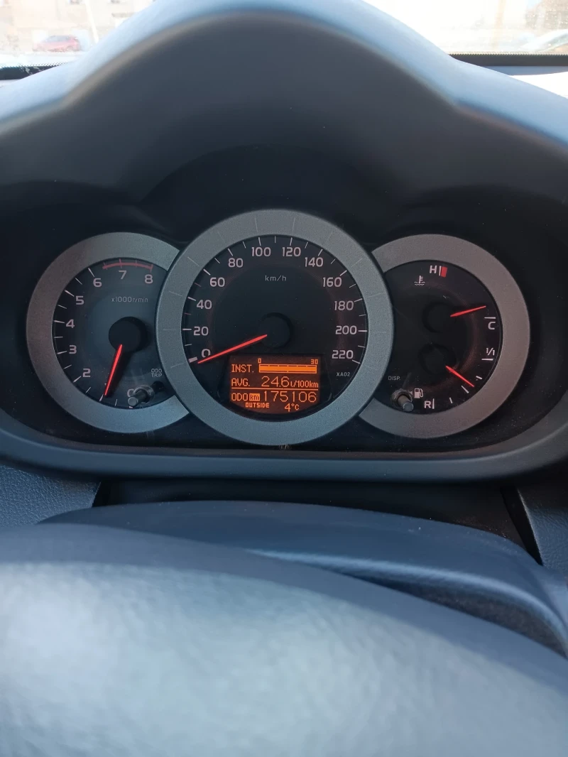 Toyota Rav4 Gaz benzin, снимка 6 - Автомобили и джипове - 53267258