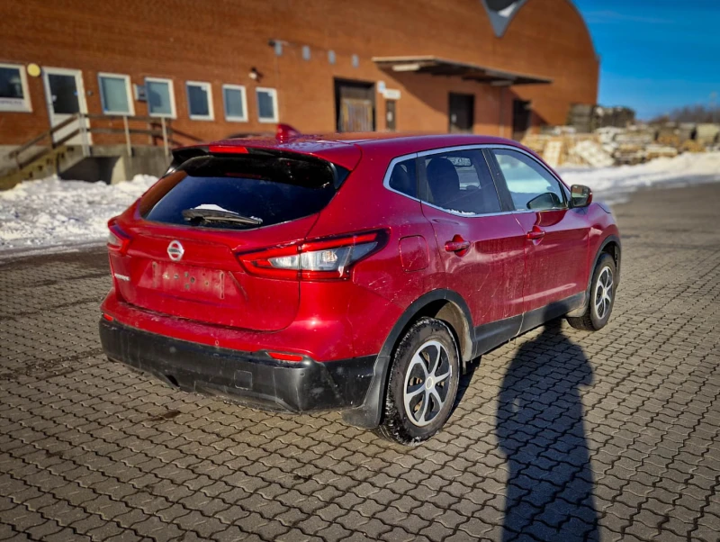 Nissan Qashqai 1.5dci Много екстри! Очакван внос! С Гаранция!, снимка 3 - Автомобили и джипове - 53498135