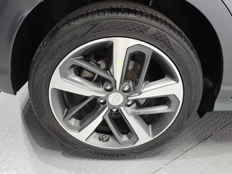 Hyundai Kona 1.6 Turbo 2Wd Premium, снимка 5 - Автомобили и джипове - 55277760