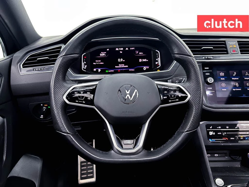 VW Tiguan R-Line Black 4Motion* Пано* Подгрев* Камери - изображение 8