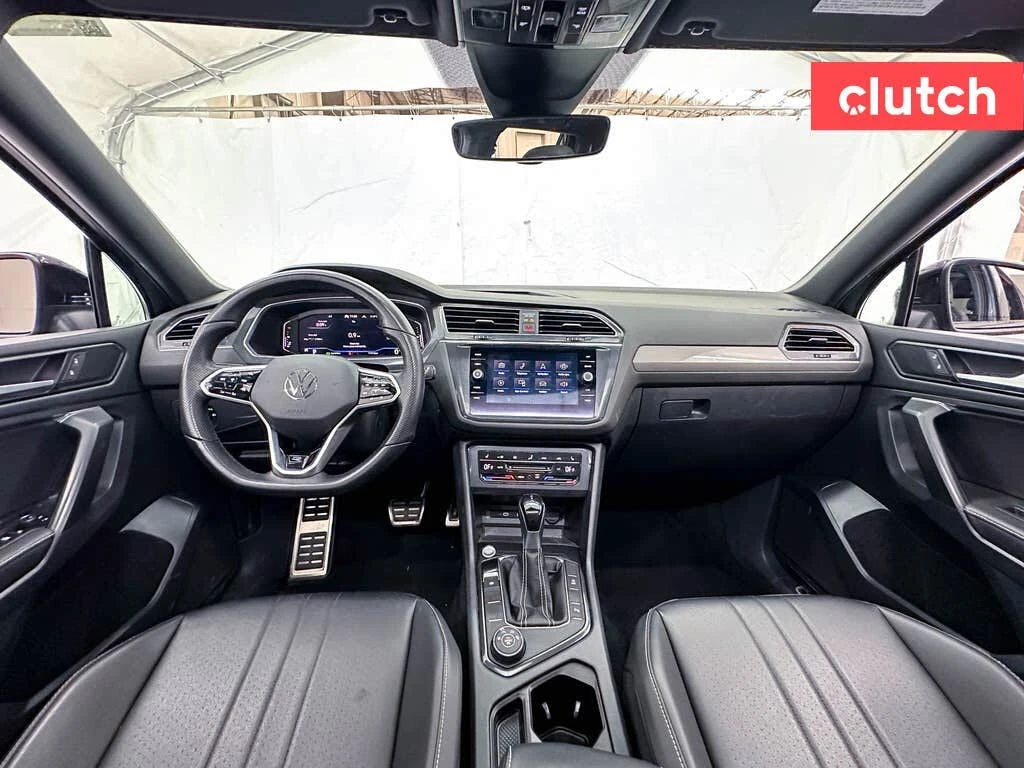 VW Tiguan R-Line Black 4Motion* Пано* Подгрев* Камери - изображение 7
