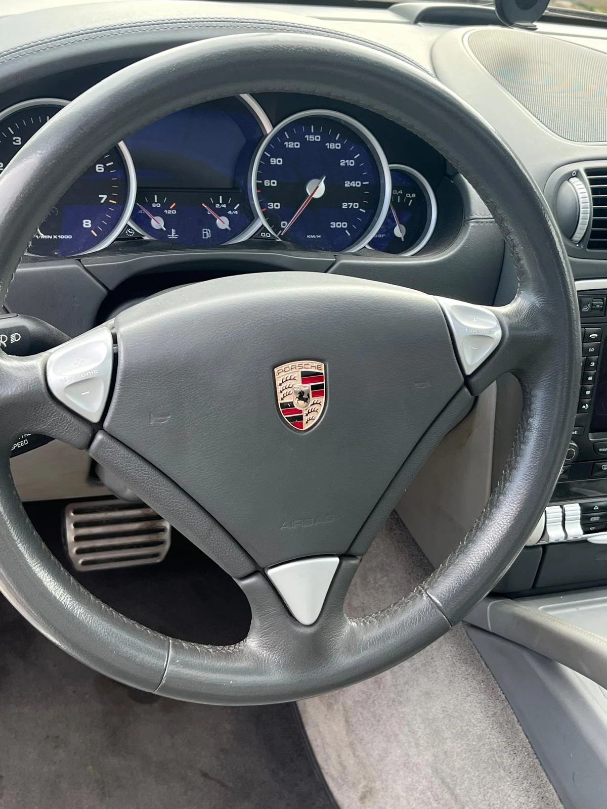 Porsche Cayenne 4.8 - изображение 8