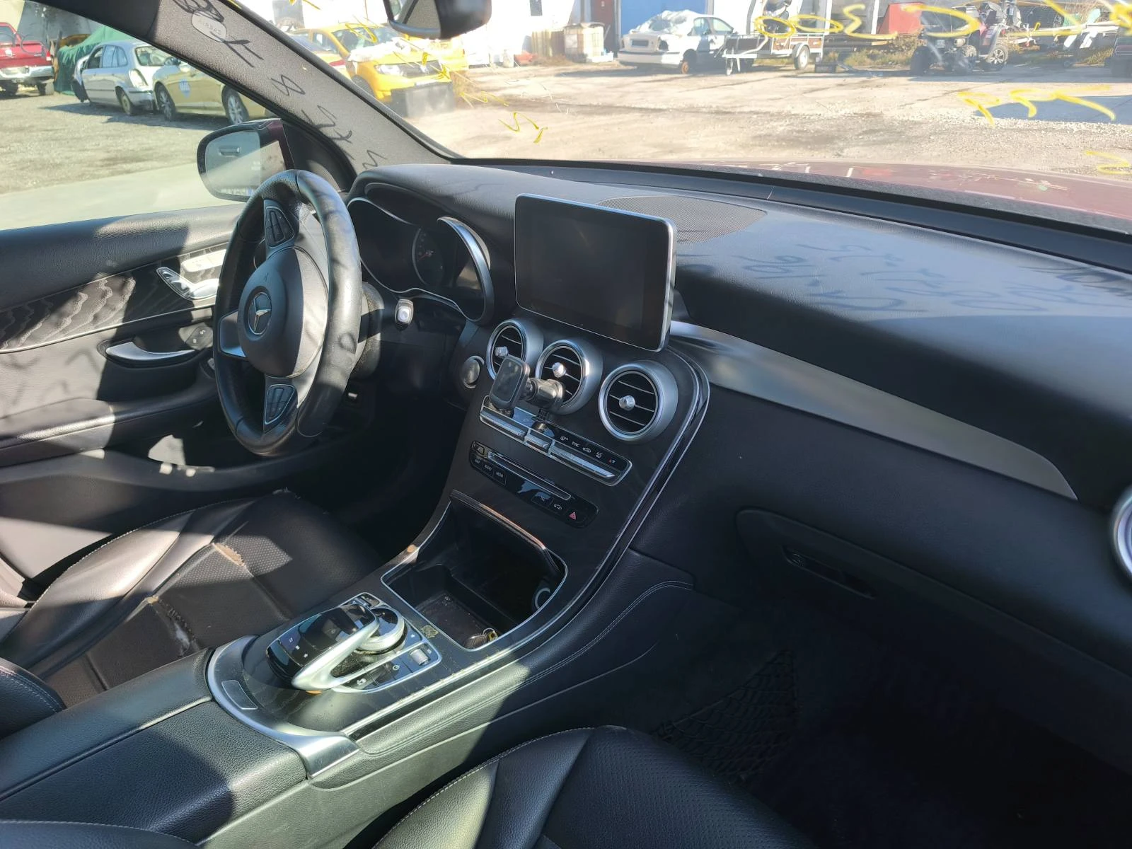 Mercedes-Benz GLC 300  - изображение 8