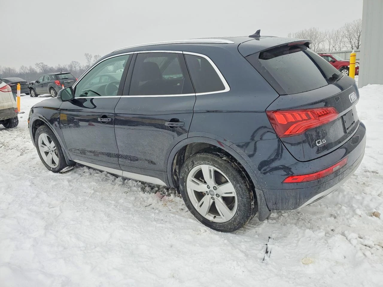 Audi Q5 2.0l Premium Plus, снимка 2 - Автомобили и джипове - 53939025