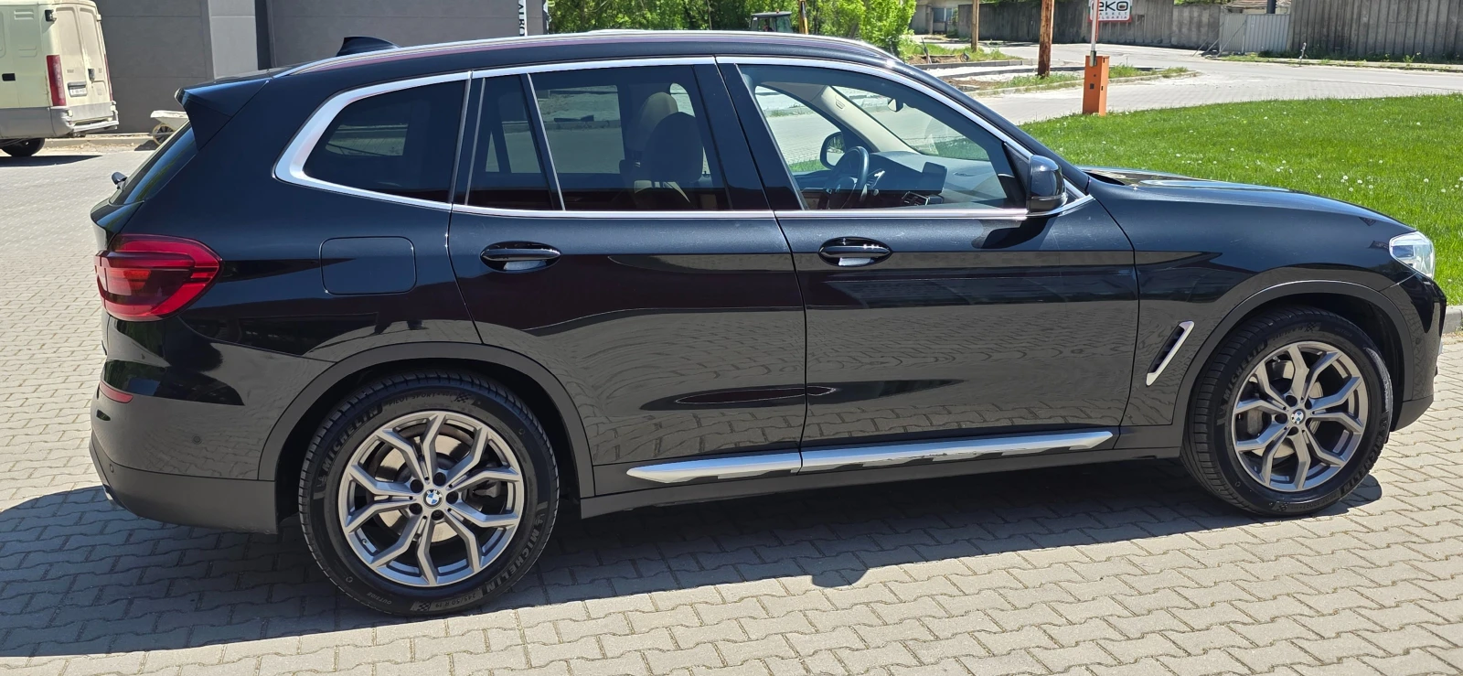 BMW X3 xDrive30i xLine HUD LED Pano HiFi Kam DAB 19 Alloy | Mobile.bg � ����������� 3