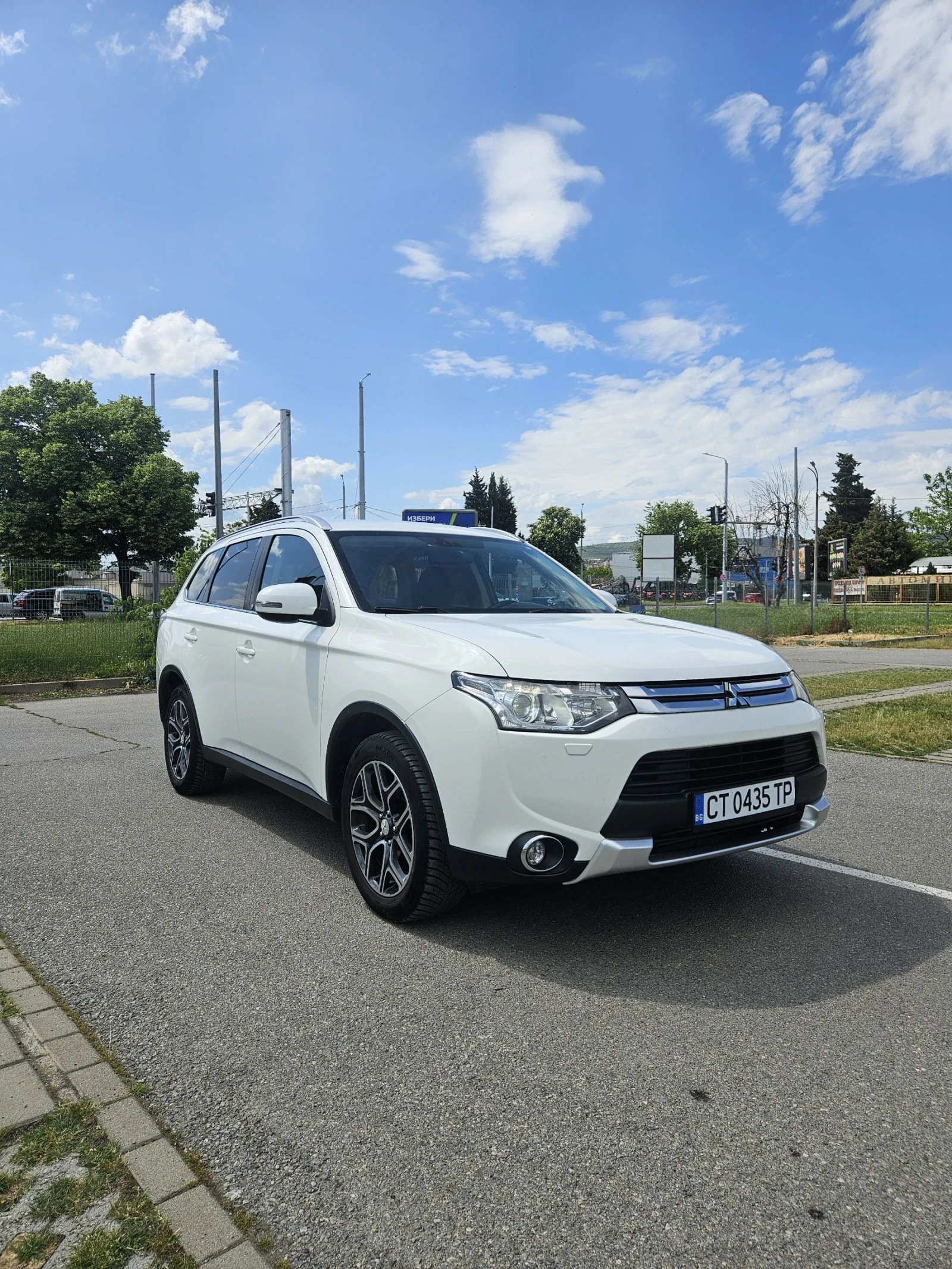 Mitsubishi Outlander 2.2 DI-D 4WD  РЕГИСТРИРАН