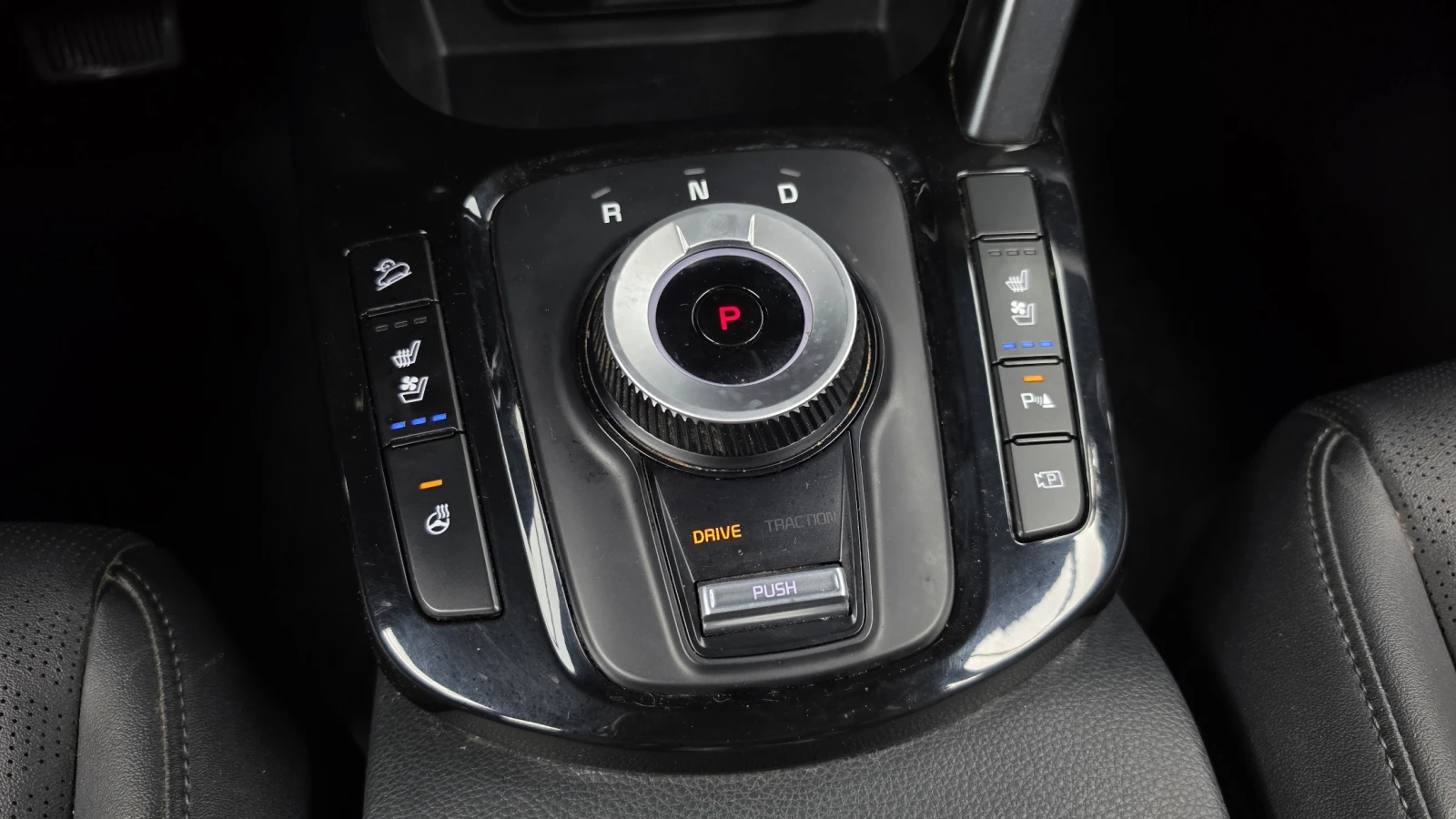 Kia Seltos Gasoline 1.6 Turbo 2WD Signature autogeorge.com, снимка 12 - Автомобили и джипове - 56137026