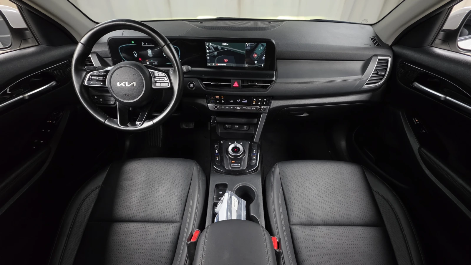 Kia Seltos Gasoline 1.6 Turbo 2WD Signature autogeorge.com, снимка 10 - Автомобили и джипове - 56137026