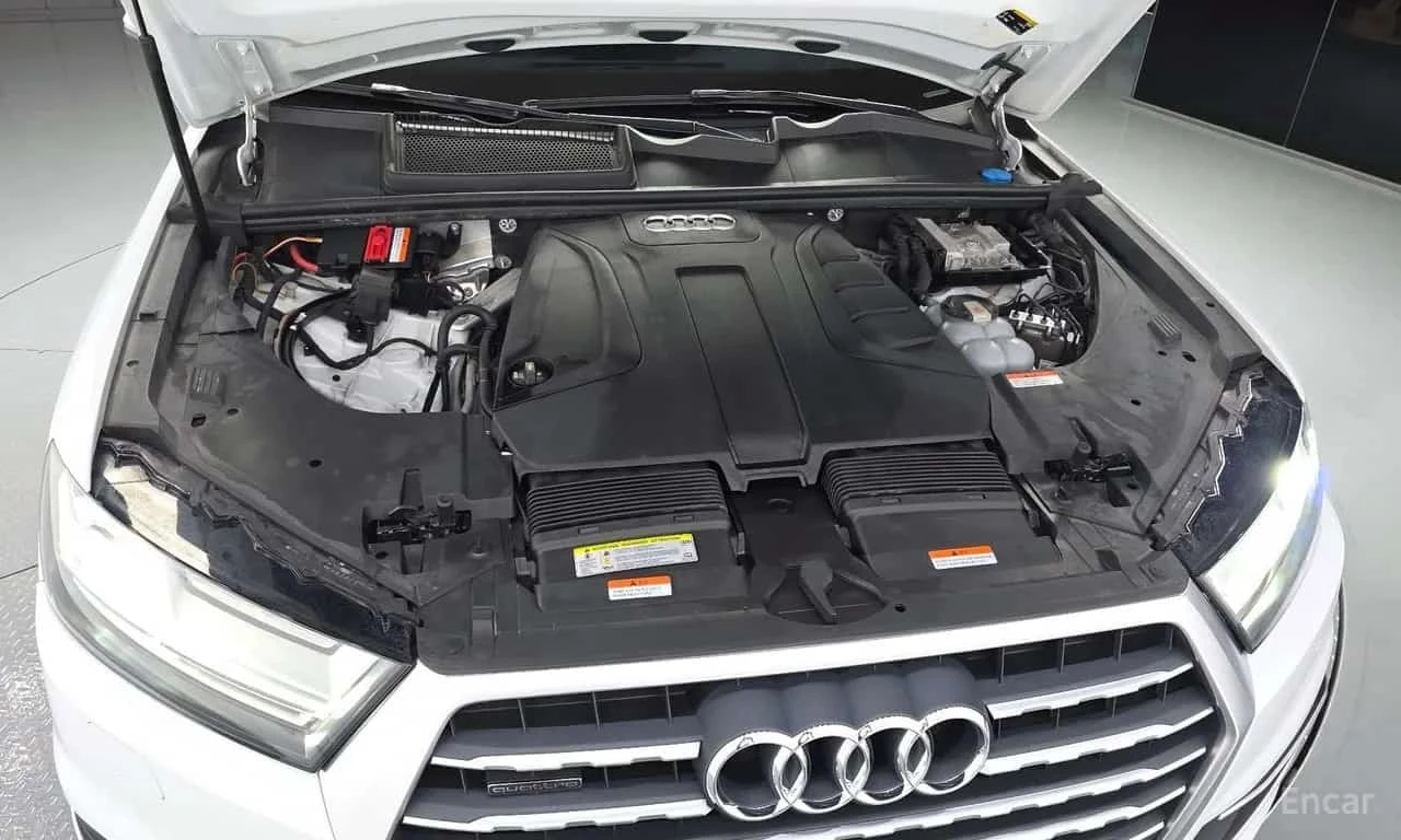 Audi Q7 * 45 TFSI Quattro * КРАЙНА ЦЕНА ДО БЪЛГАРИЯ, снимка 6 - Автомобили и джипове - 56256394