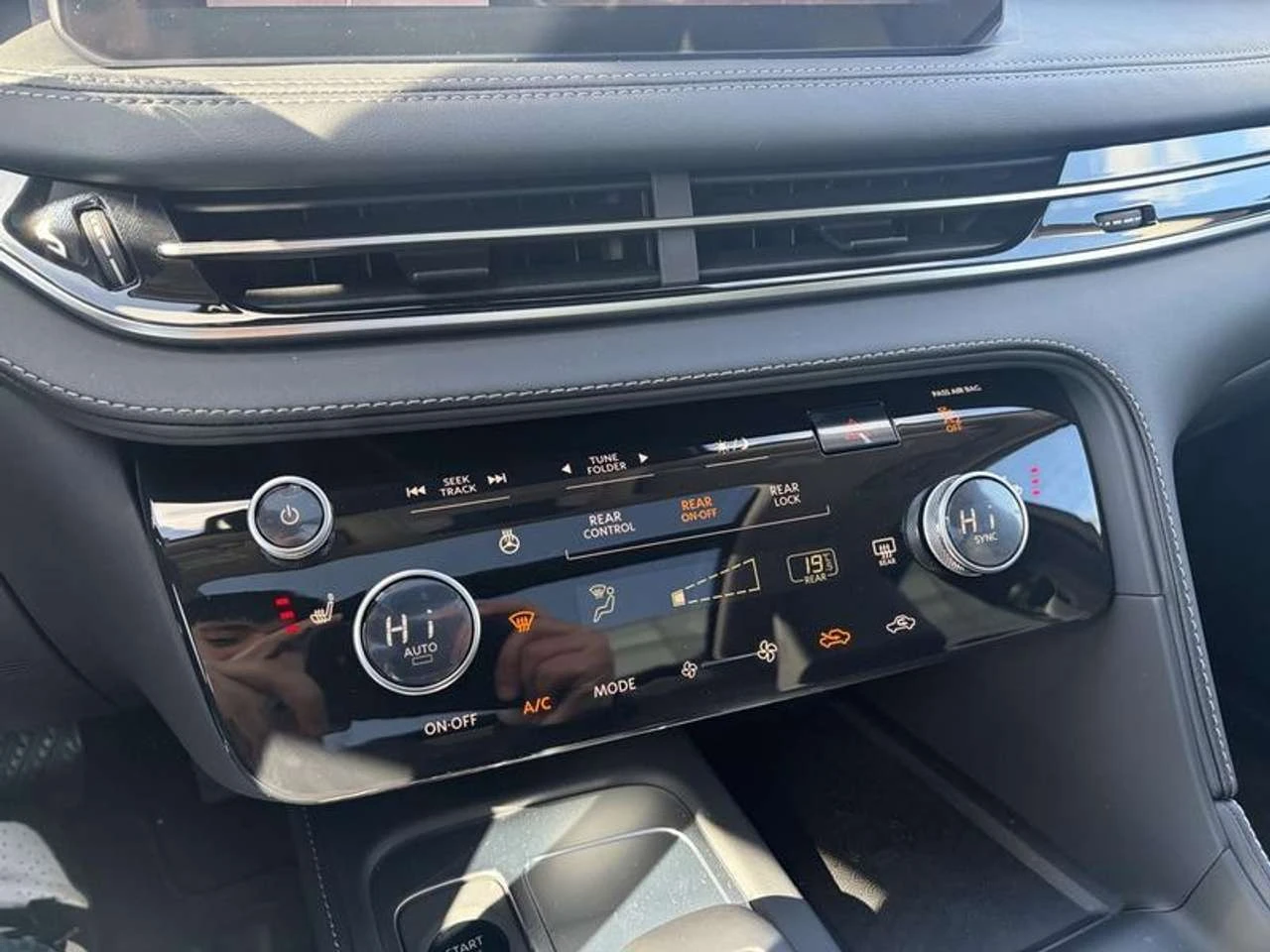 Infiniti QX60 LUXE 6 YEAR WARRANTY! 4 YEARS PRE PAID MAINTENANCE | Mobile.bg � ����������� 10