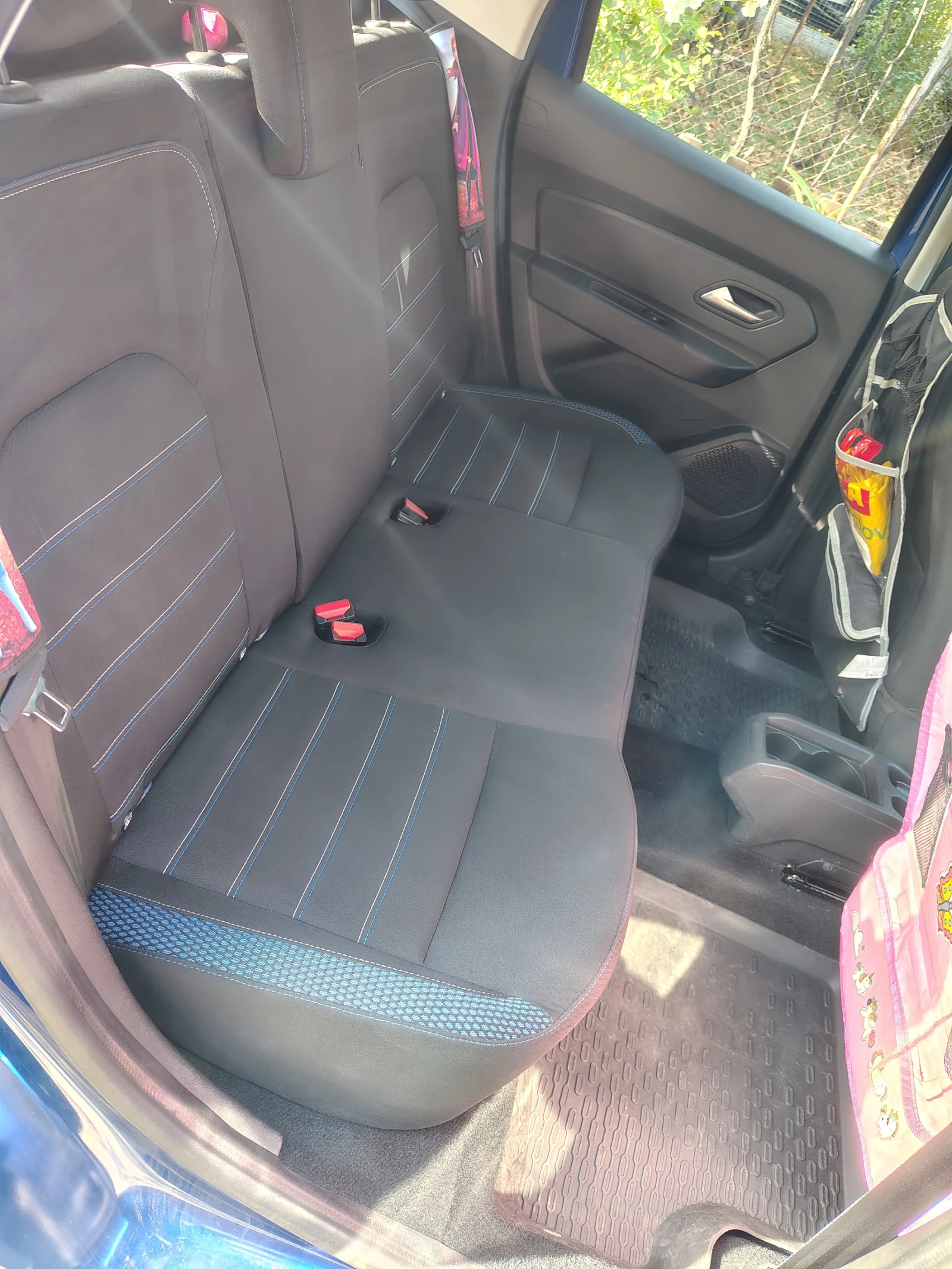 Dacia Duster, снимка 13 - Автомобили и джипове - 56656291