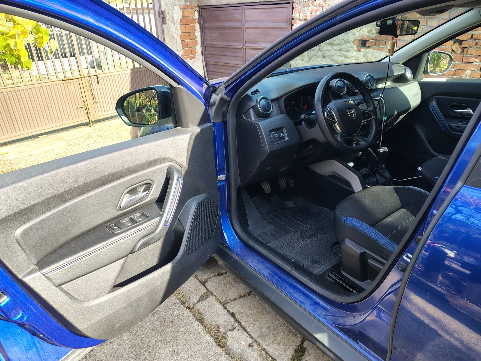Dacia Duster, снимка 5 - Автомобили и джипове - 56656291