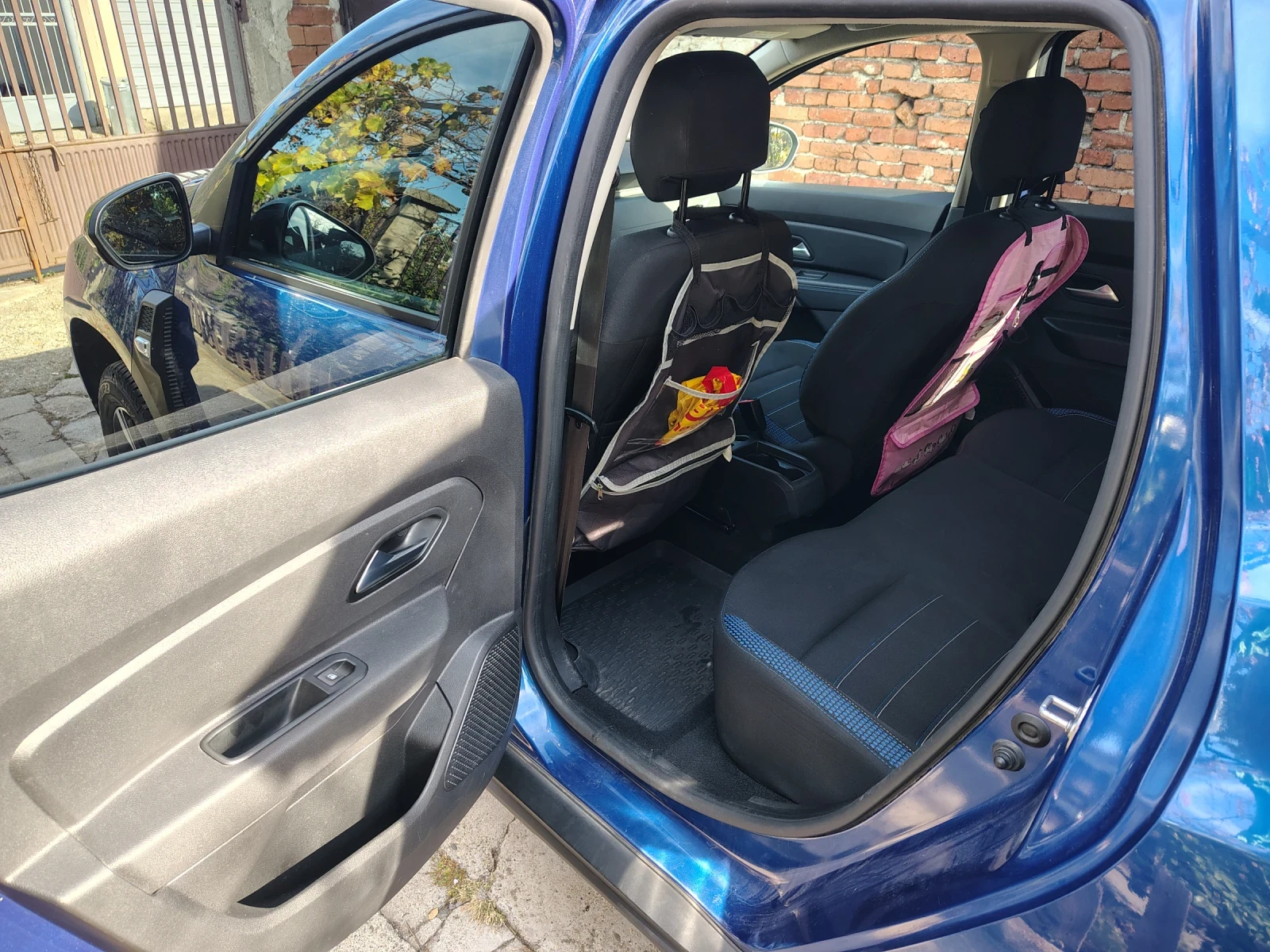 Dacia Duster, снимка 8 - Автомобили и джипове - 56656291