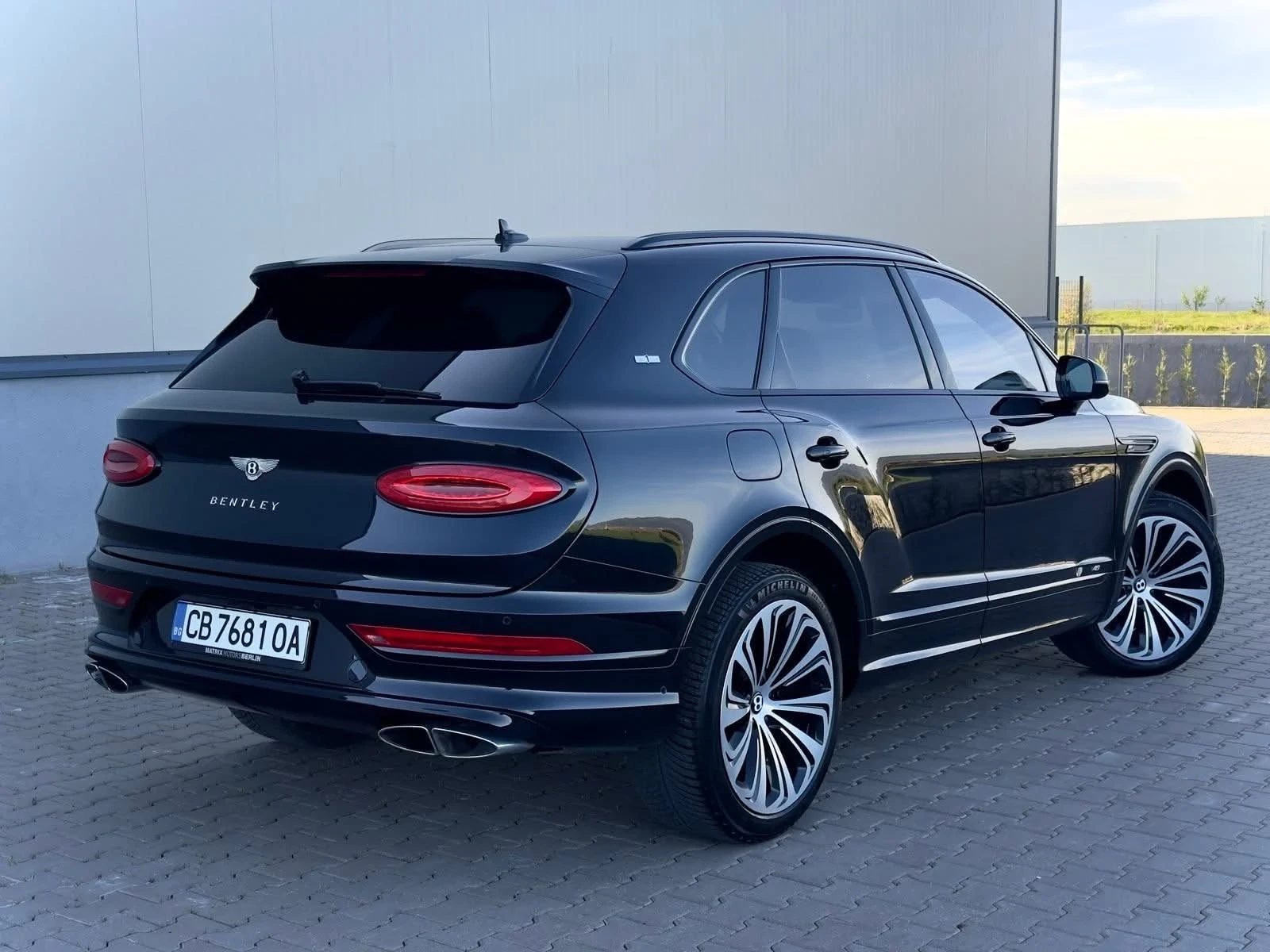 Bentley Bentayga 4.0 V8 First Edition , снимка 16 - Автомобили и джипове - 56732582