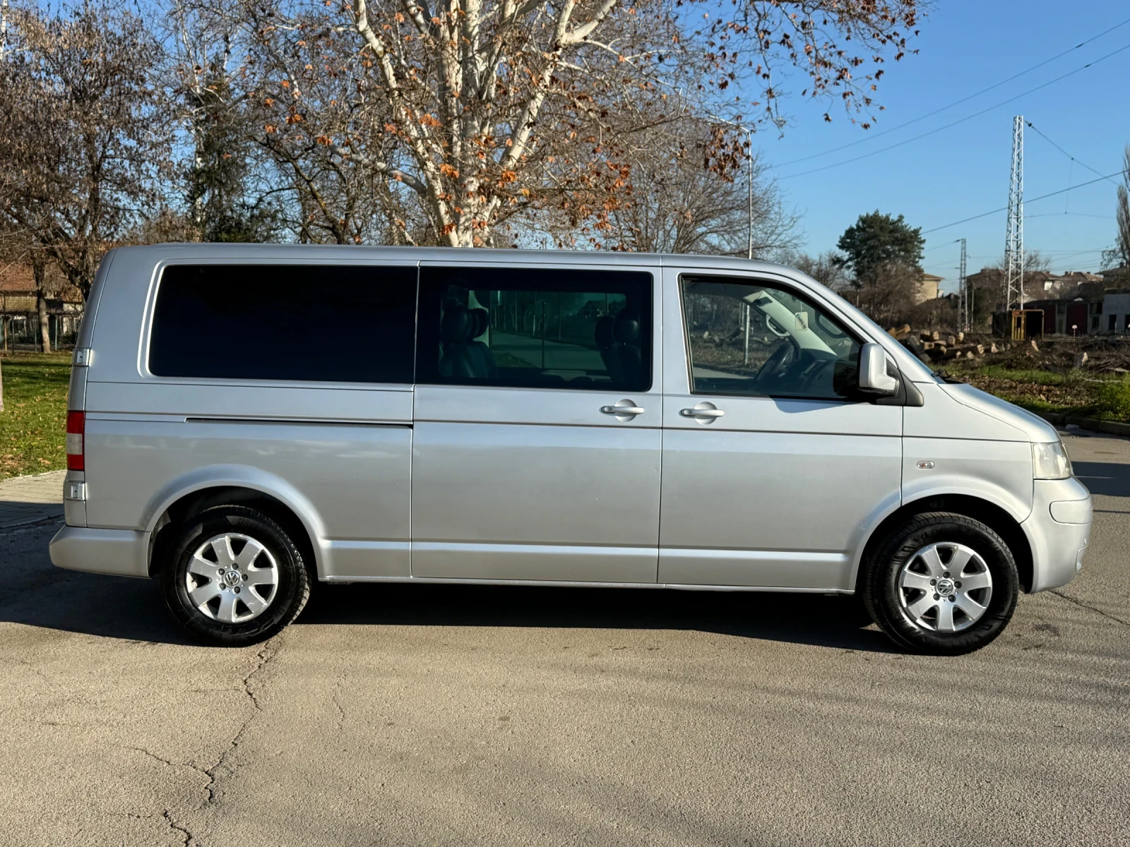 VW T5 2.5TDI АВТОМАТИК! - изображение 6