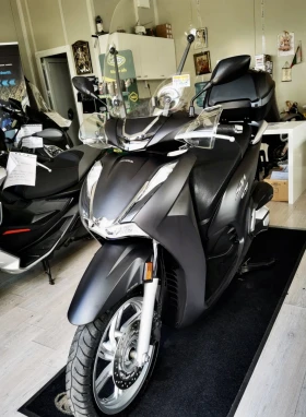Обява за продажба на Honda Sh 350i ABS/TC/LED ~7 900 лв. - изображение 2