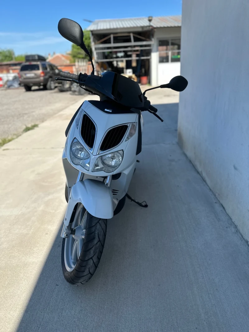 Aprilia 250, снимка 2 - Мотоциклети и мототехника - 52252749