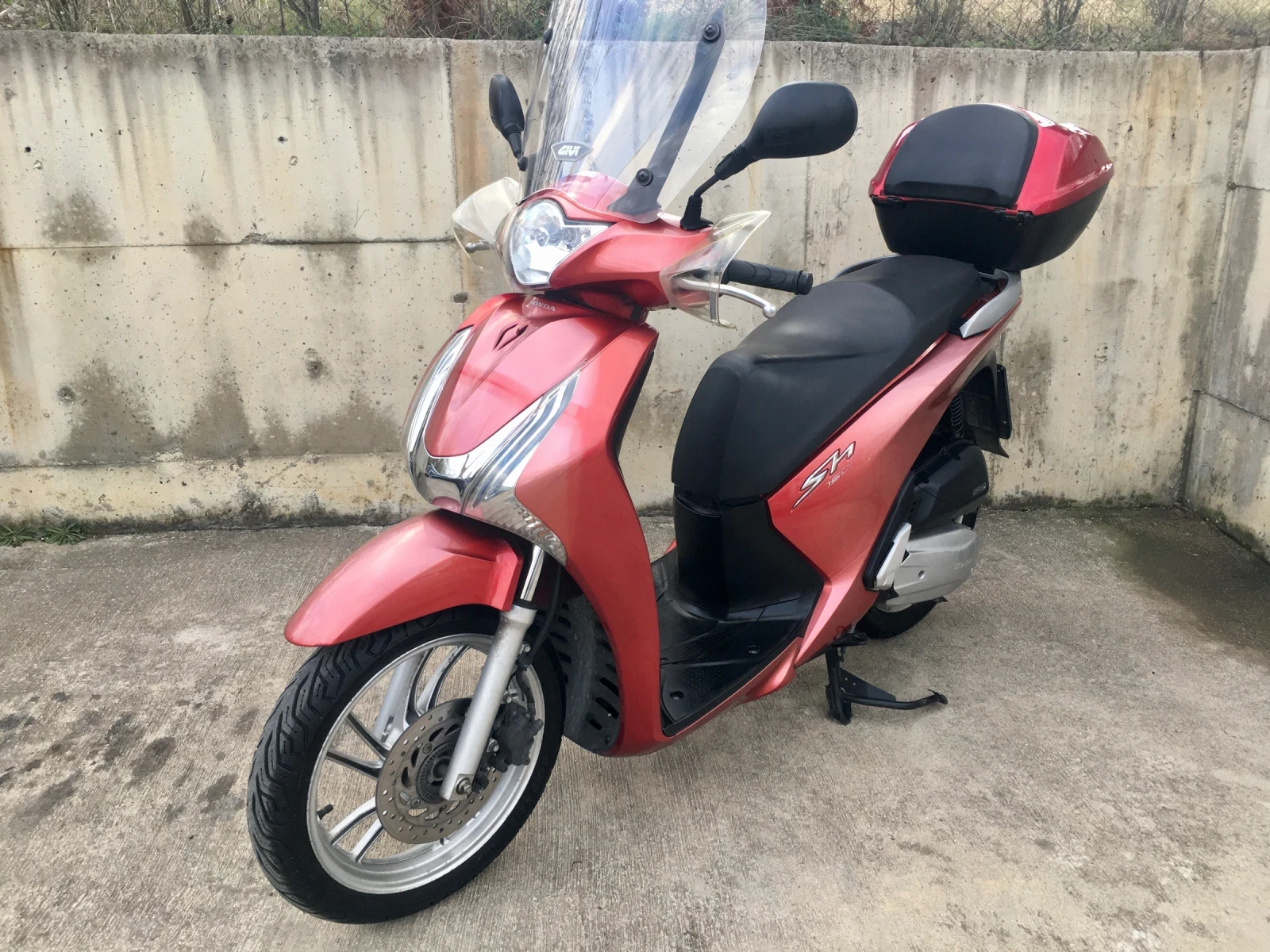 Honda Sh 150i Start/Stop, Abs, снимка 4 - Мотоциклети и мототехника - 54400088