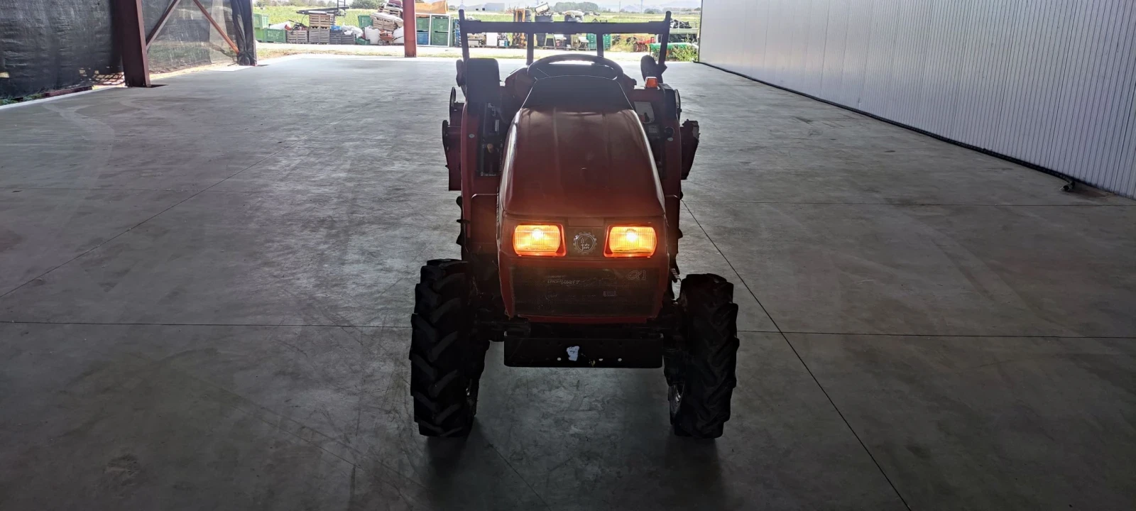 Трактор Mitsubishi MT165, снимка 12 - Селскостопанска техника - 55969042