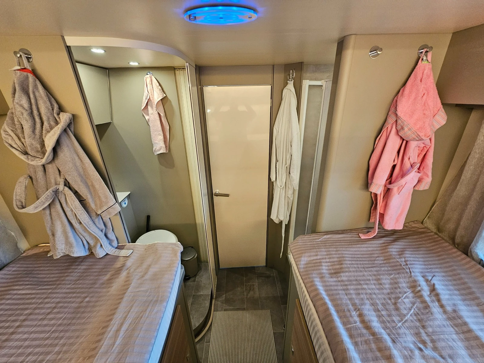  Ahorn RENAULT MASTER CANADA AE 2022 NEW | Mobile.bg   14