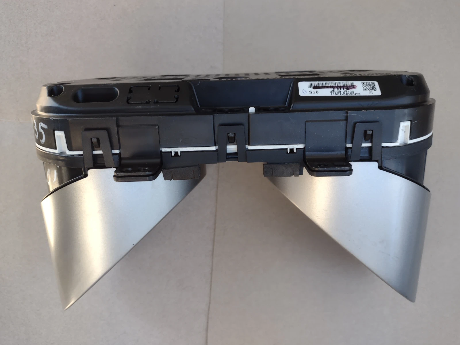 94009-2Y100    Hyundai IX35 2.0 GDi 4WD (2009-2015)  940092Y100 | Mobile.bg   4