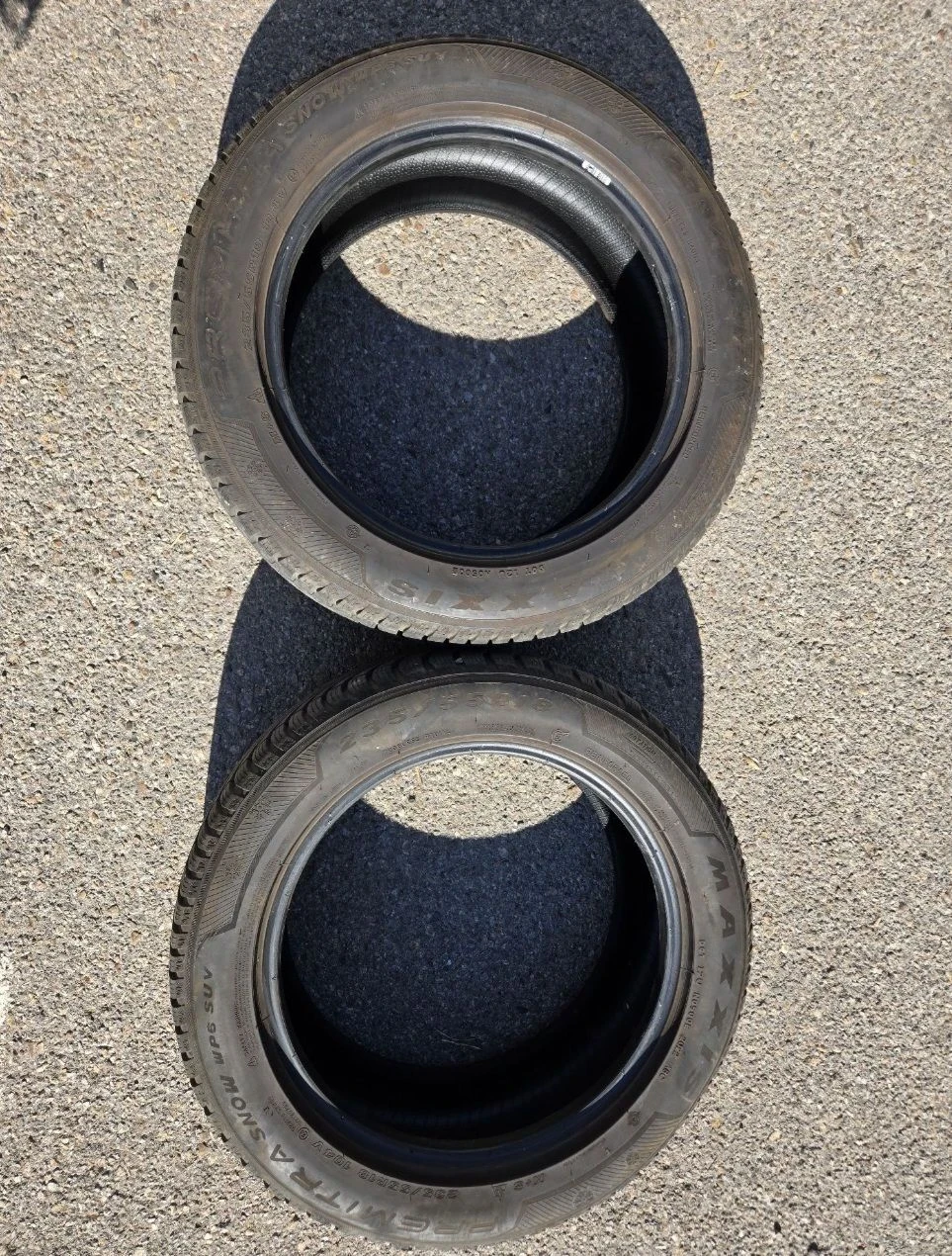 Гуми Зимни 235/55R18, снимка 2 - Гуми и джанти - 55781573