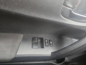 Toyota Corolla 1.6, снимка 10