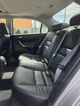 Honda Accord 2.4i-VTEC Distronic NAVI, снимка 13