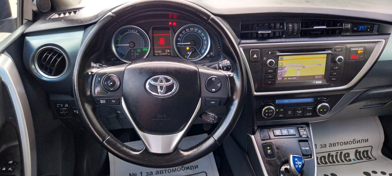 Toyota Auris 1.8I 99kc HIBRID NAVI, снимка 8 - Автомобили и джипове - 42143610