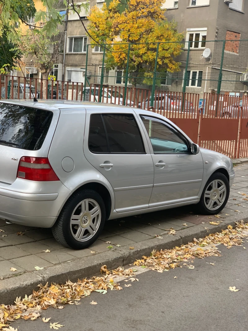 VW Golf По колата всичко е сменено и няма належащи ремонти, снимка 5 - Автомобили и джипове - 47487680