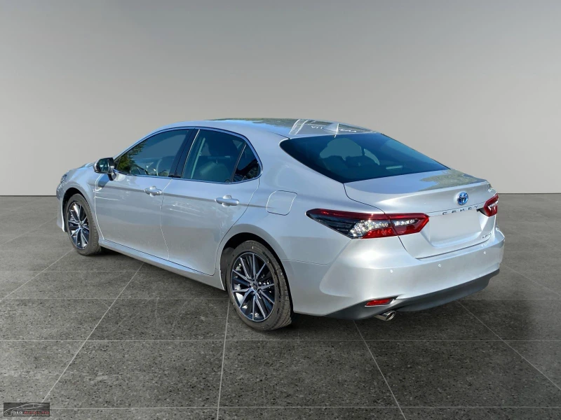 Toyota Camry 2.5 HYBRID/218HP/EXECUTIVE/NAVI/CARPLAY/484b, снимка 5 - Автомобили и джипове - 48065689