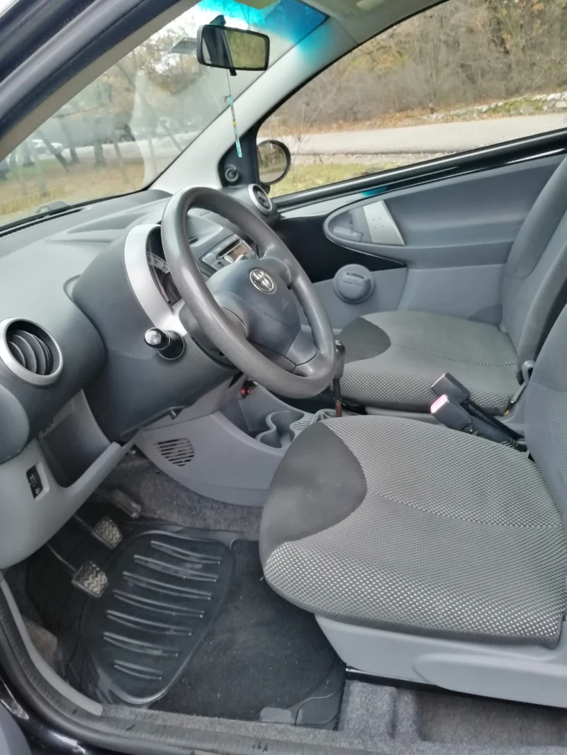 Toyota Aygo, снимка 6 - Автомобили и джипове - 49186447