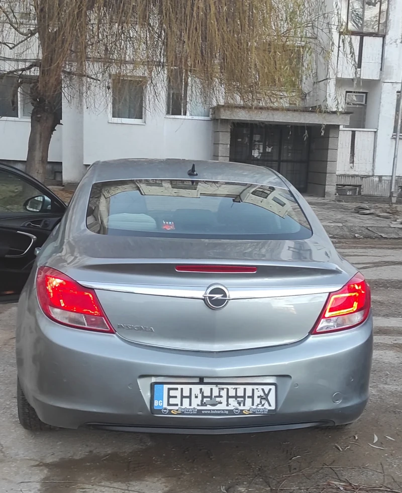 Opel Insignia, снимка 2 - Автомобили и джипове - 48827298