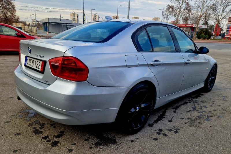 BMW 118 2.0i, снимка 3 - Автомобили и джипове - 48948053