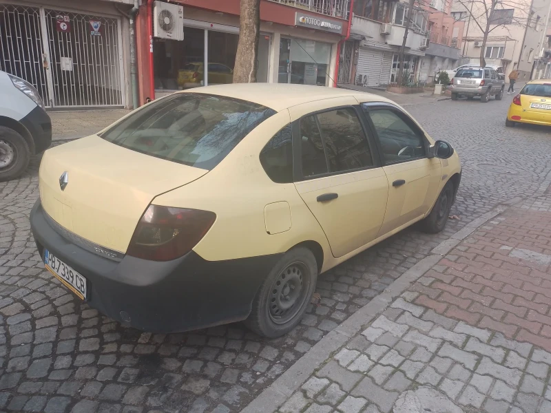 Renault Symbol, снимка 4 - Автомобили и джипове - 48992177